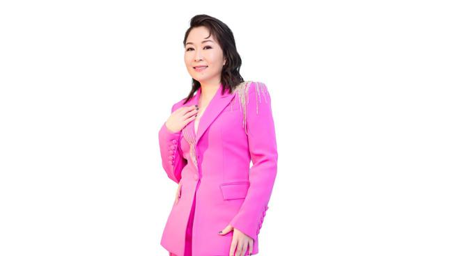 第六屆金曲獎台語歌后張秀卿，將帶來年度最新專輯「我是女王」的新歌（圖片來源：嘉義縣文觀局提供）