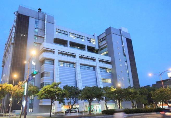 台北市衛生局為市民健康把關，即日起再新增6210名老人健康檢查服務名額，凡符合老人健康檢查資格之長者，可洽詢24家特約醫事機構登記。（本報資料照片／劉瑋晴台北傳真）