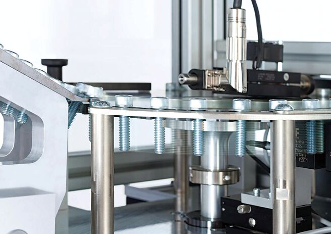 歐測代理的MAGNATEST TCL渦電流分選機，磁感應式微觀結構檢測，為關鍵安全部件提供精確檢測的解決方案。圖／歐測公司提供