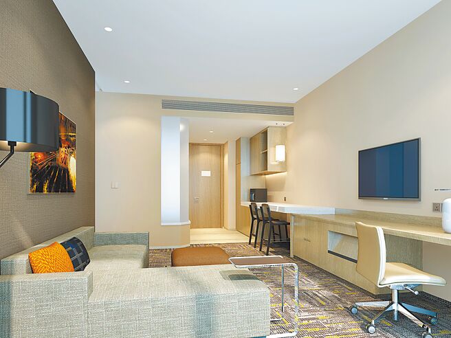 宏匯广场年中庆全馆满3000元赠200元，再抽星级酒店住宿券。（宏匯广场提供）