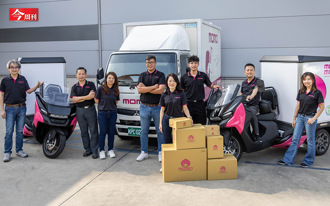 台灣電商巨擘momo為何還要自組車隊？搞定配送最後一哩路