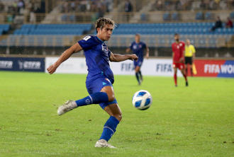 世足资格赛》两度错过进球 中华3球负阿曼苦吞5连败