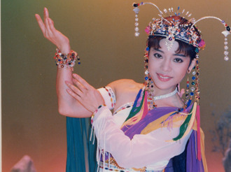 孫安佐爸媽「普通演員」為何有錢？ 網：狄鶯當年可是霸屏頂流