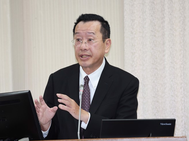 國防部長顧立雄6日在立法院外交及國防委員會答詢。（姚志平攝）