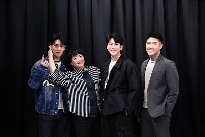 林子闳（左起）孙沁岳、吴岳擎一起上《谁来演戏之圆桌对谈》分享演员心路歷程。