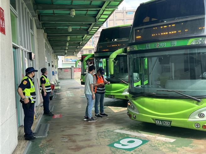 端午節連假周五開跑，台中區監理所也表示，連假期間將推出客運多項優惠措施，民眾可考慮搭乘客運返鄉或出遊。（台中區監理站局提供／潘虹恩台中傳真）