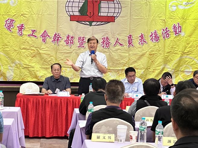 連任全產總理事長江健興表示，在積極爭取下，基本工資連八漲，「最低工資法」去年底也立法三讀通過，已有不錯的成果，但6％的勞退提繳率仍有待持續努力，希望賴清德總統不要忘了「會將工會提高勞退6％的訴求放在心上」的承諾。（全產總提供／林良齊台北傳真）