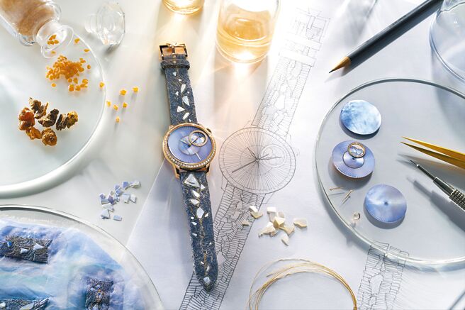 江诗丹顿全球唯一的Egerie香氛概念表，为设计师殷亦晴与调香大师Dominique Ropion共同创作。 （Vacheron Constantin提供）