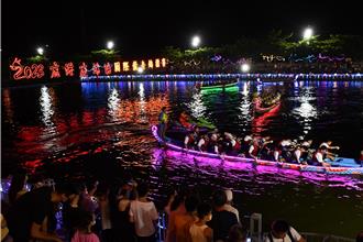 超美夜间龙舟赛将登场 立院2大咖率队友谊赛