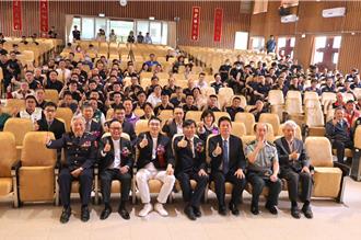 基市警局慶祝警察節 同步辦理義賣活動傳遞愛