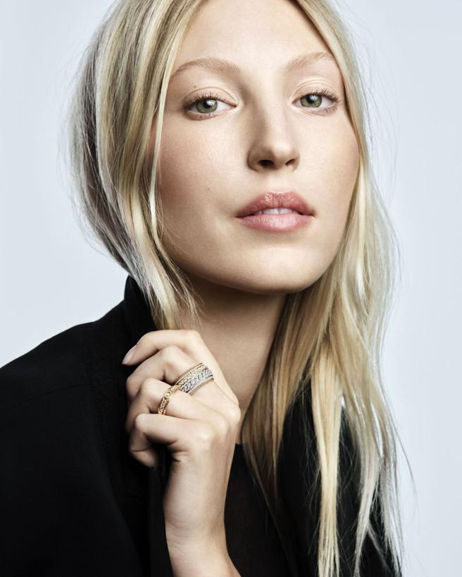 伯爵欢庆150周年推出五款Possession纪念戒指，形象大使Ella Richards完美演绎。（PIAGET提供）