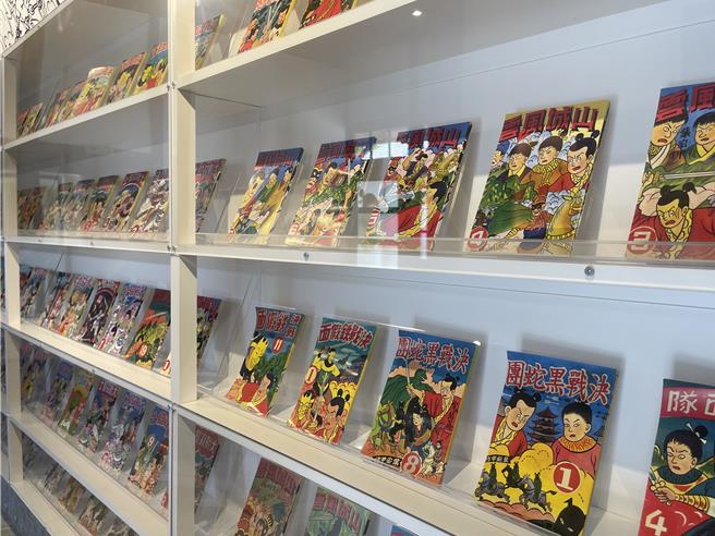 「诸葛四郎」漫画展梳理出百件收藏，让经典台漫穿越时空重现。。（王煌忠摄）