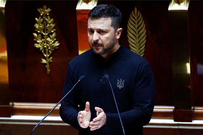 乌克兰总统泽伦斯基7日在法国下议院「国民议会」发表演说。（路透社）