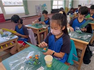 地墊廢料大變身！另類端午 學生玩出新體驗