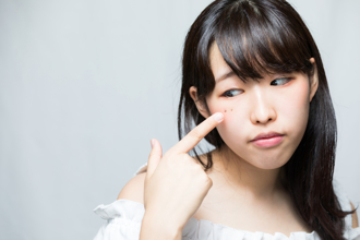 痣是前世職業胎記！命理師曝1尷尬部位：是做八大行業的