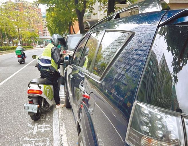 国民党台北市议员锺沛君指出，台北市目前累计未缴交的停车费多达2700万，质疑停管处催缴执行不佳。（示意图，本报资料照片）