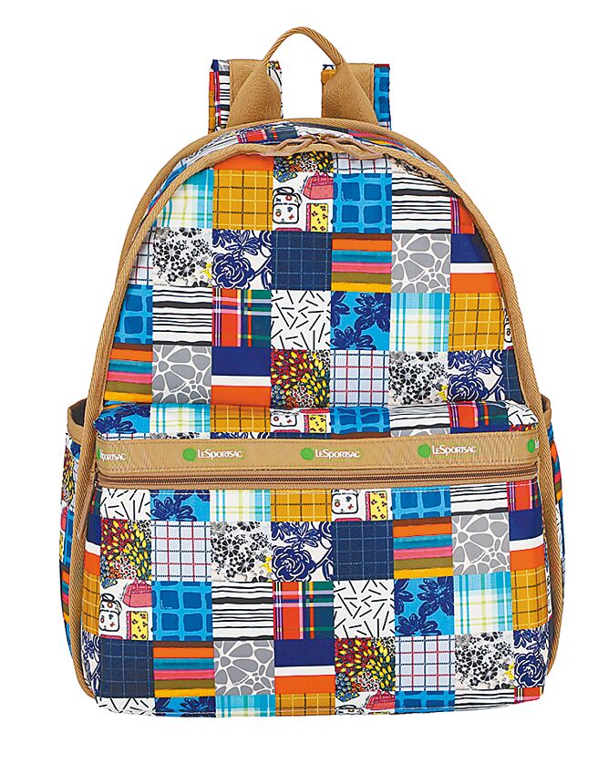 50周年拼布款後背包，5600元。（藍鐘提供）