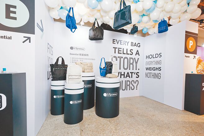 Essential輕量系列獨霸一區成為展場焦點。（藍鐘提供）