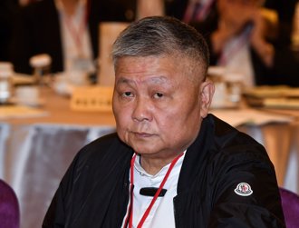 影》「宏仔」要顏清標去罰站還大開消波塊玩笑 網：要接管海線了