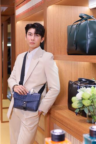 泰星Mew逛香港自嘲是「書呆子」 慶萬寶龍大師系列百週年