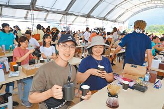 南投 巧克力咖啡節 千人手沖好嗨