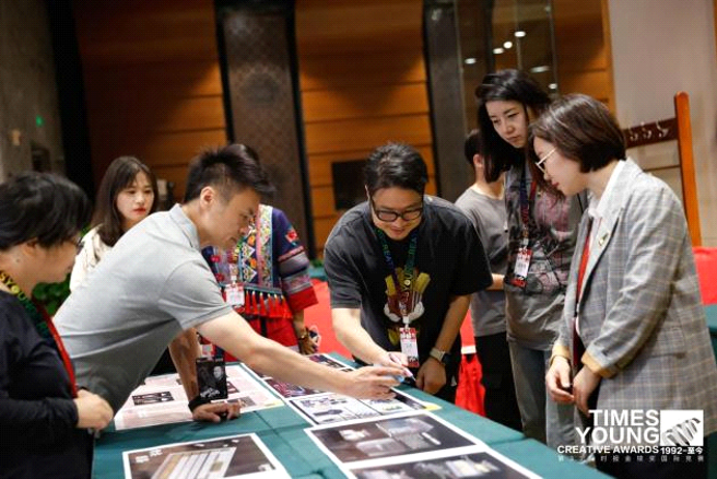 现场评审盛况 (图片来源:旺旺中时文化传媒提供)