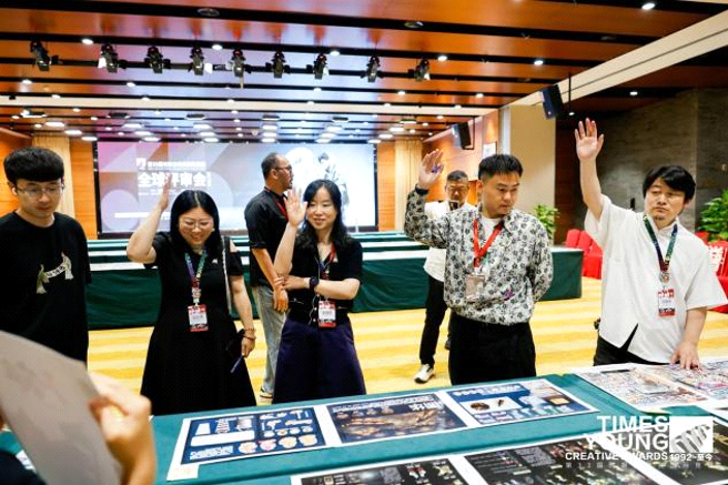 现场评审盛况 (图片来源:旺旺中时文化传媒提供)