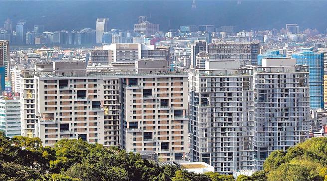 台北市长蒋万安上任后，提出目标规画7千户社宅，却被台北市议员黄瀞莹发现，市府竟偷偷下修至5360户，图为信义区广慈社宅。（本报资料照片／刘玮晴台北传真）