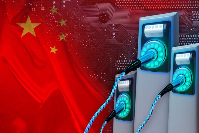 美中戰略競爭特別委員會網站7日公布了由該特別委員會主席約翰穆勒納爾（John Moolenaar）等多位眾議院議員，共同發起的「脫離外國敵對電池依賴法」議案，其中要求美國國土安全部禁止向包括寧德時代、比亞迪在內的六家中國電池企業採購電池。 （示意圖:shutterstock/達志）