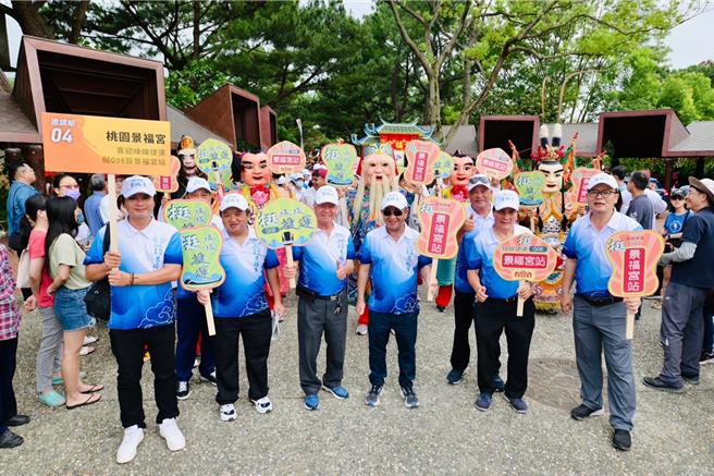 桃园大庙景福宫积极争取将G08站命名为「景福宫站」，特别透过闽南文化节艺阁踩街设计出绿捷通过景福宫的的艺阁车，既能展现踩街效果，也能拉票。(庙方提供／蔡依珍桃园传真)