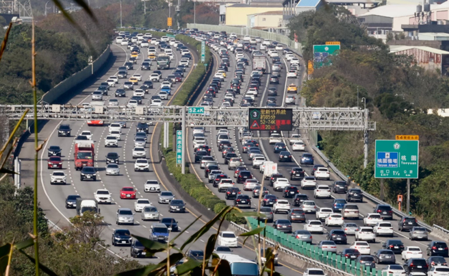 端午連假國道北返車輛明增多，避開車陣時機曝11路段易壅塞。（示意圖／本報資料照）