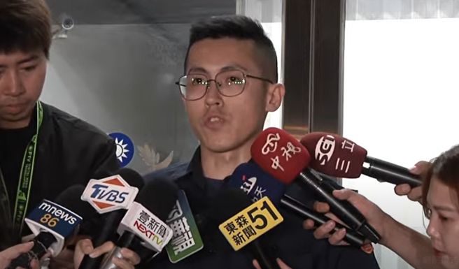 警方出面初步說明案情及逮捕過程。（翻攝畫面）