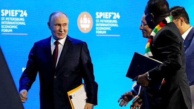 為力抗美元強權與美國金融制裁，俄羅斯總統普丁表示，金磚國家將推出自己的獨立支付系統，其中虛擬貨幣XRP有可能做為跨境的結算貨幣。圖／美聯社