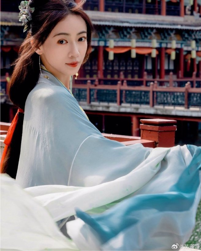 吴谨言演技进步却被嘲顏值不如丫环。（图／翻摄自微博）