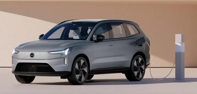 避免陆制汽车被徵高关税，Volvo将电动车生产线转移到比利时。图为Volvo EX90车款。（Volvo官网）