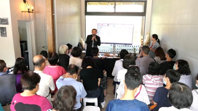 行政院南服中心執行長許乃文開場致詞。（圖／南服中心）