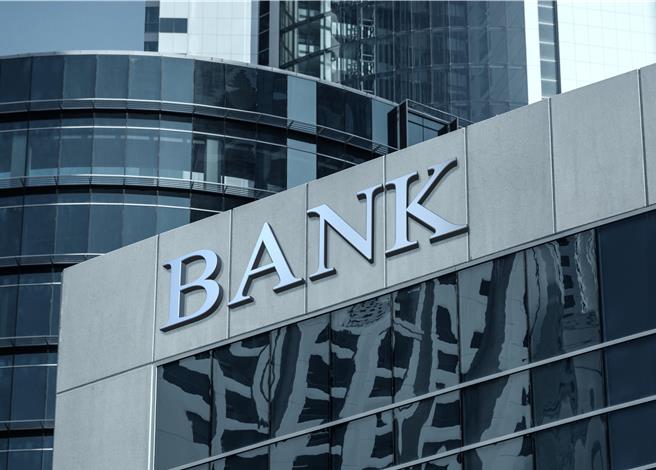 大陸為刺激房市政策上鼓勵鬆綁銀根，更讓銀行業爭取業務下，近日推出例如「先息後本」，前期可每月僅還1元本金而引議論。（示意圖:shutterstock/達志）