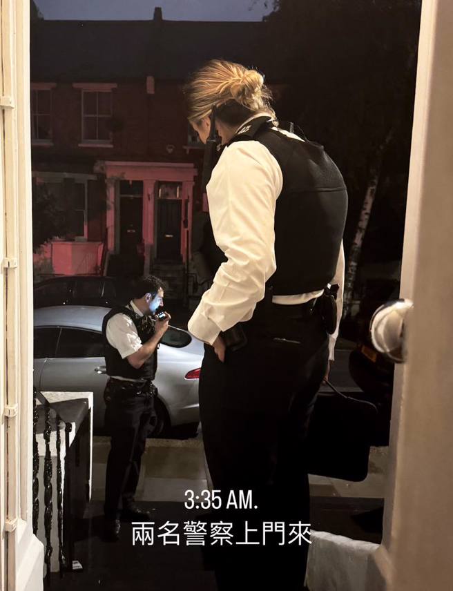警察到艾莉丝住家盘问做笔录 （图／FB@艾莉丝 X IRIS）