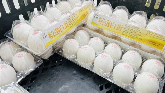 國內雞蛋產地價連四降，目前每台斤30.5元，但多數餐飲店家含蛋料理未調降，民眾怨無感。（蕭嘉蕙攝）