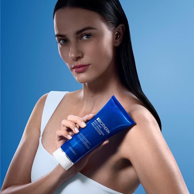 碧兒泉奇蹟煥膚身體輕磨砂凝膠，成份和包裝改為對地球更友善。（碧兒泉提供／黃唯淯台北傳真）