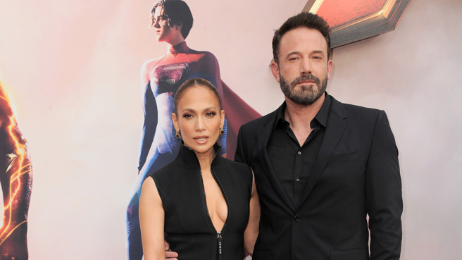 「翘臀珍」珍妮佛罗培兹(左)与老公班艾佛列克。(图:shutterstock/达志)