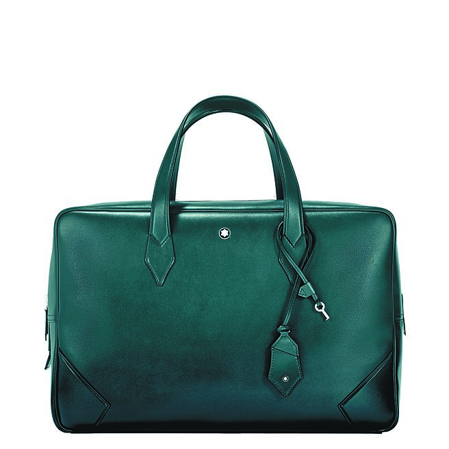 万宝龙大师杰作系列行李袋英伦绿色款，7万5600元。（万宝龙提供）