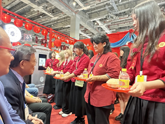 義守大學創設系「吉吉古古 Double Happiness」  畢業展融入婚慶元素