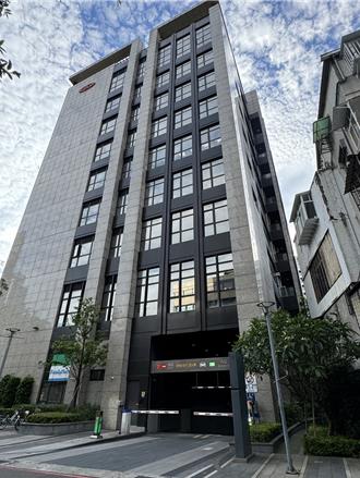 檢調搜索新光新板傑仕堡 約談吳東進等17人