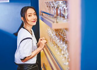 李雪想婚 分手小5岁衝浪男