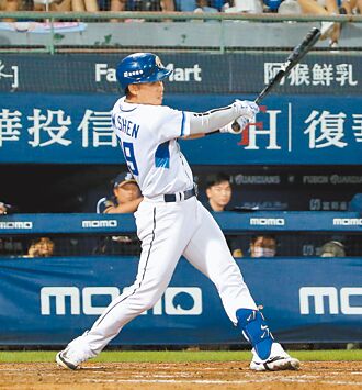 中職》金控大戰有火氣 申皓瑋三壘打奪勝