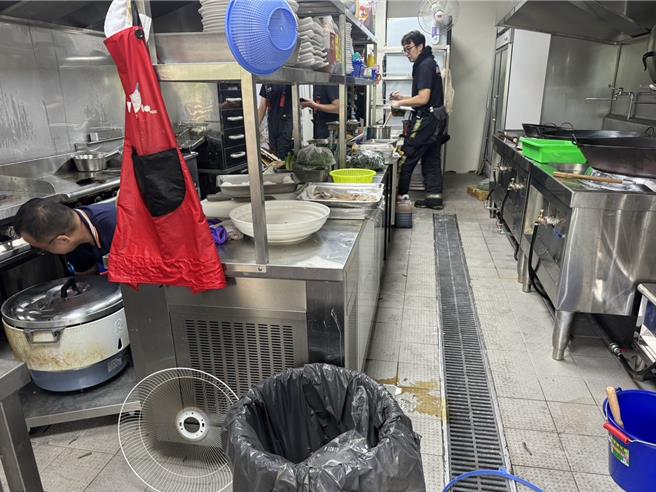 自助餐店遺囑時不慎引發氣爆火警，1名男員工全身50％二度燒燙傷。（市議員江和樹提供／潘虹恩台中傳真）