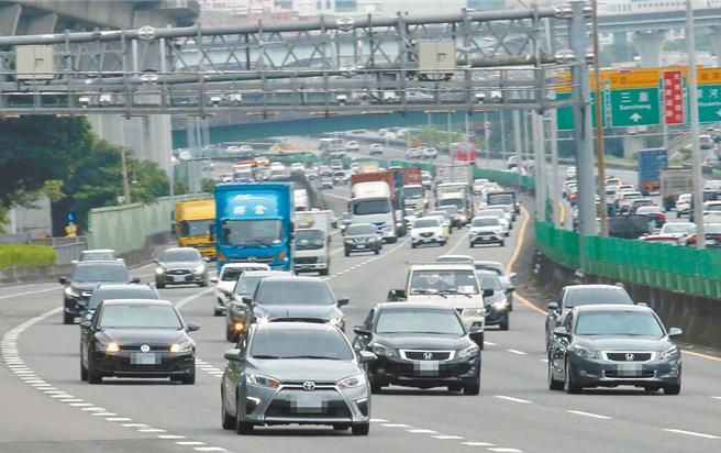 端午连假结束，交通部高公局统计，这次连假国道整体交通量较去年同期减少。（本报资料照片）