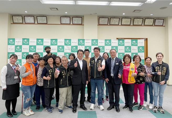 嘉义县竹崎乡鹿满社区发展协会参访团一行22人，日前前往福岛县进行为期5天参访交流之旅，与当地公部门、民间业者深度对话。（鹿满社区发展协会提供∕吕妍庭嘉义传真）