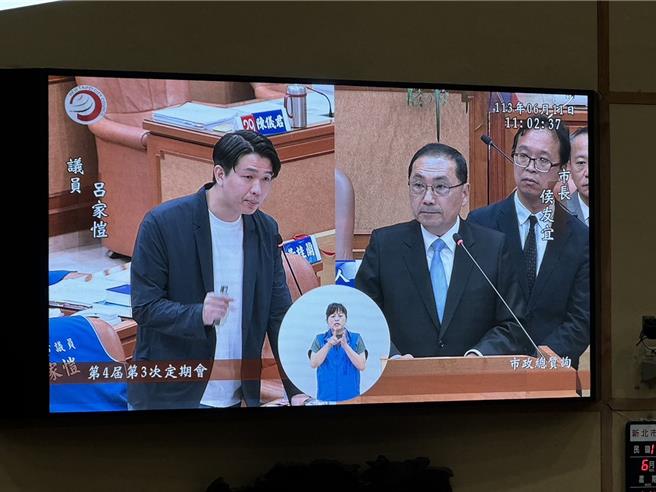國民黨籍新北市議員呂家愷今（11）日議會質詢時指出，三鶯地區旅宿業僅17家，夜經濟撐不起來，希望市府硬體建設做好之外，軟體建設花費更多心力，新北市長侯友宜承諾，今年將召開三鶯文創議會，把夜經濟這一環做溝通，「希望把它做起來」。（柯毓庭攝）